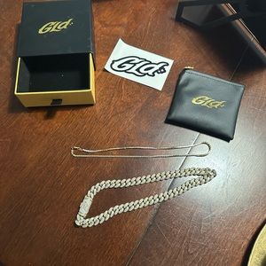 GLD 18in Diamond Cuban Link chain in yellow gold